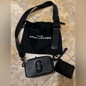 Marc Jacobs Snapshot Camera Bag Crossbody w matching card wallet